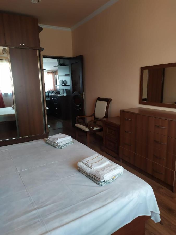 Apartment On Tumanyan Street,19 예레반 외부 사진