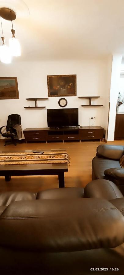 Apartment On Tumanyan Street,19 예레반 외부 사진