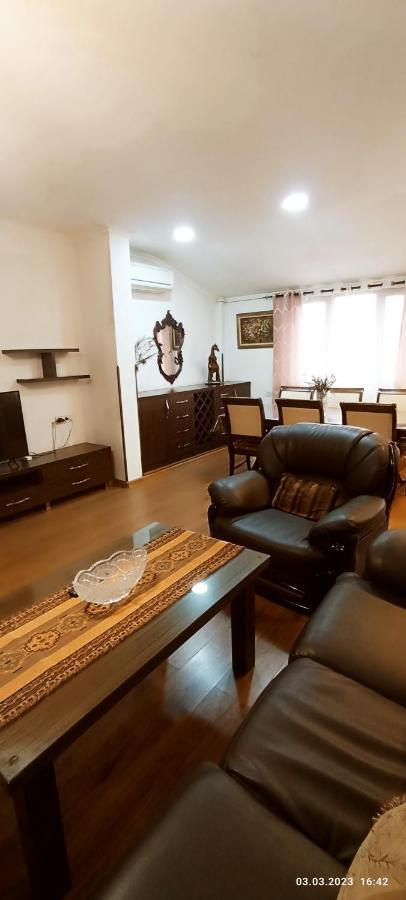 Apartment On Tumanyan Street,19 예레반 외부 사진